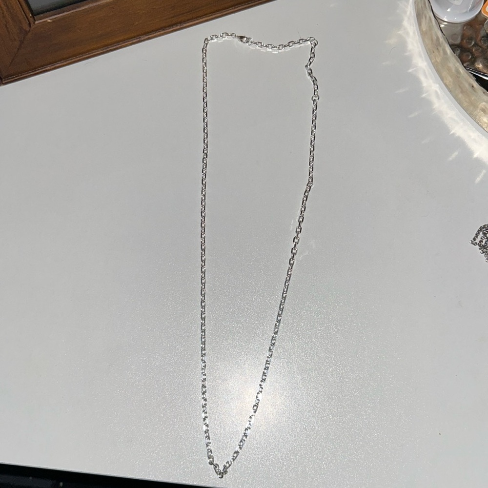 Silver neckles